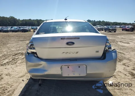 2010 Ford Focus Se z USA, uszkodzony, nr VIN 1FAHP3FN4AW129852